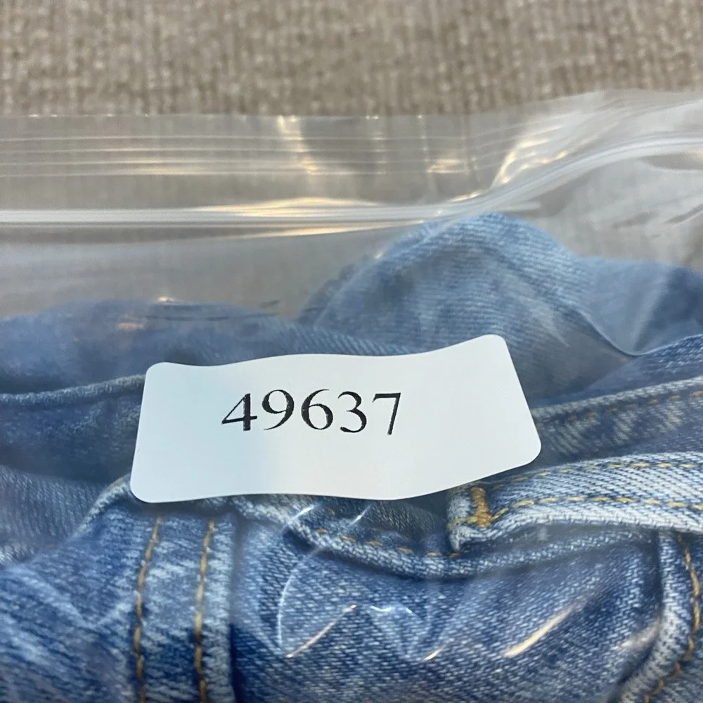 Levis 505 Jeans Mens Size 36x32 Straight Leg Blue Medium Wash Distressed Denim‎